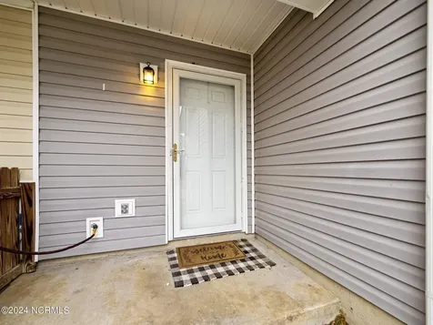 4 S Onsville Place Jacksonville NC 28546