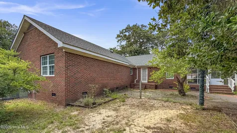 1726 U.s. 701 Highway Elizabethtown NC 28337