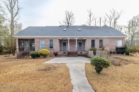 801 Sawmill Landing Road Bath NC 27808