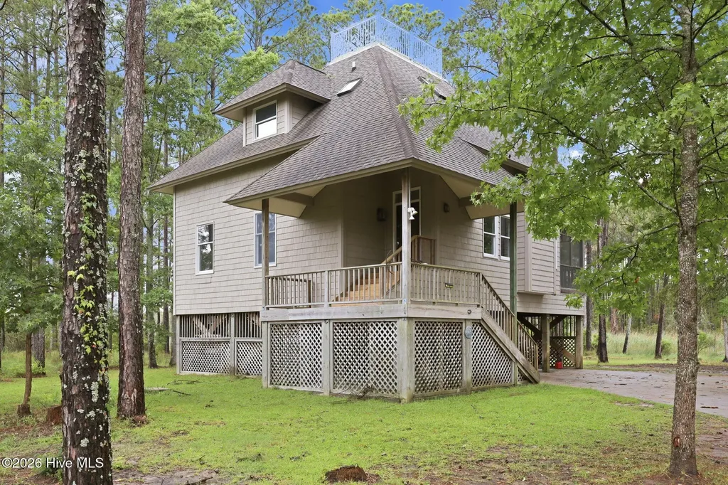 134 W Dowry Creek Belhaven NC 27810