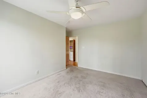134 W Dowry Creek Belhaven NC 27810