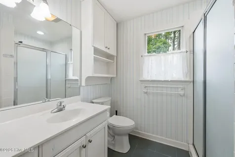 134 W Dowry Creek Belhaven NC 27810