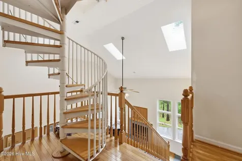 134 W Dowry Creek Belhaven NC 27810