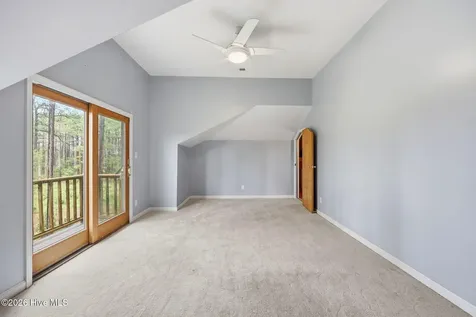 134 W Dowry Creek Belhaven NC 27810