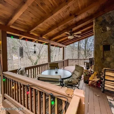 496 Holloway Road Robbinsville NC 28771