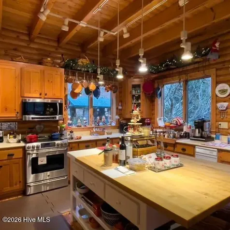 496 Holloway Road Robbinsville NC 28771