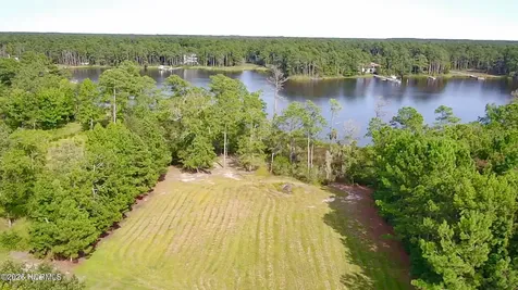 Lot 35 Smugglers Cove Belhaven NC 27810