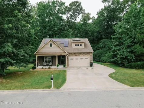 377 Victoria Drive Chocowinity NC 27817