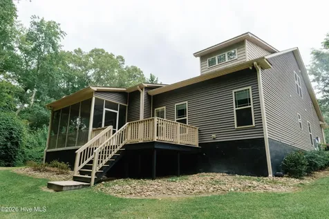 377 Victoria Drive Chocowinity NC 27817