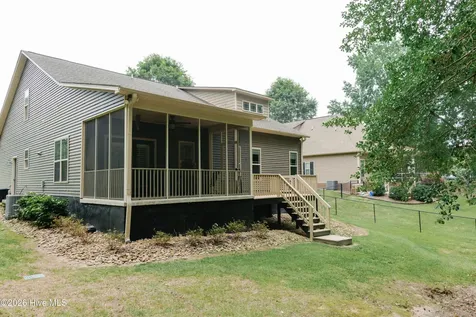 377 Victoria Drive Chocowinity NC 27817