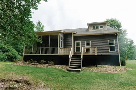 377 Victoria Drive Chocowinity NC 27817