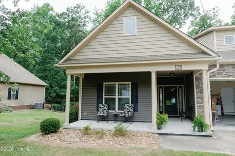 377 Victoria Drive Chocowinity NC 27817