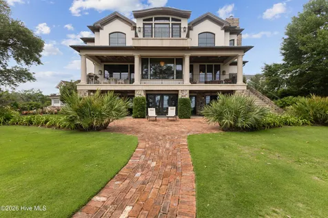 407 Bradley Creek Point Road Wilmington NC 28403