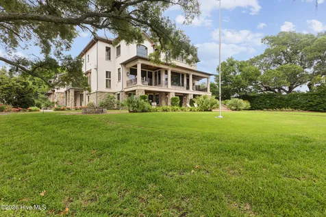 407 Bradley Creek Point Road Wilmington NC 28403