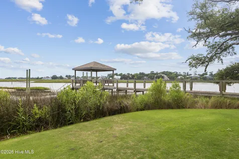 407 Bradley Creek Point Road Wilmington NC 28403