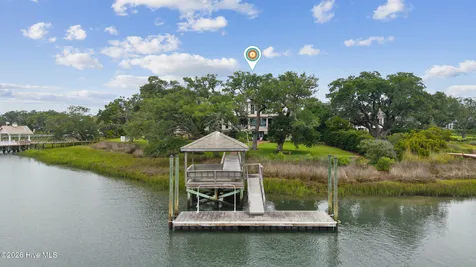 407 Bradley Creek Point Road Wilmington NC 28403