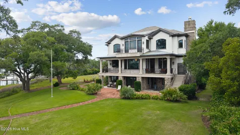 407 Bradley Creek Point Road Wilmington NC 28403