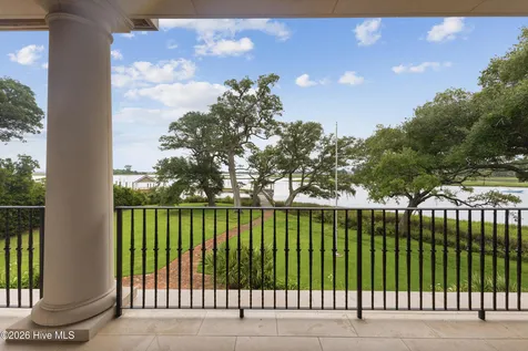 407 Bradley Creek Point Road Wilmington NC 28403
