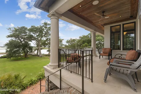 407 Bradley Creek Point Road Wilmington NC 28403