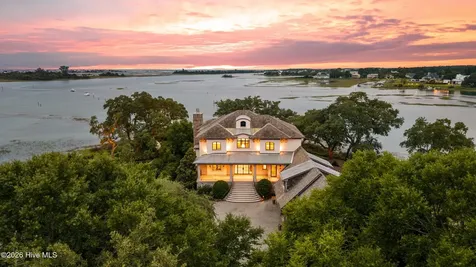 407 Bradley Creek Point Road Wilmington NC 28403