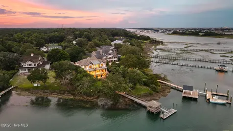 407 Bradley Creek Point Road Wilmington NC 28403