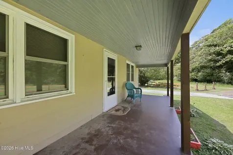 101 Nevil Creek Road Blounts Creek NC 27814