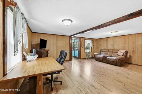 101 Nevil Creek Road Blounts Creek NC 27814