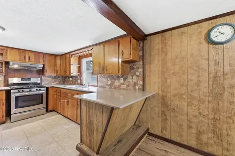 101 Nevil Creek Road Blounts Creek NC 27814