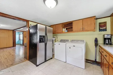 101 Nevil Creek Road Blounts Creek NC 27814