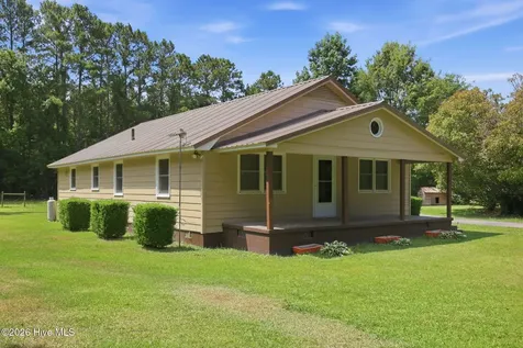 101 Nevil Creek Road Blounts Creek NC 27814