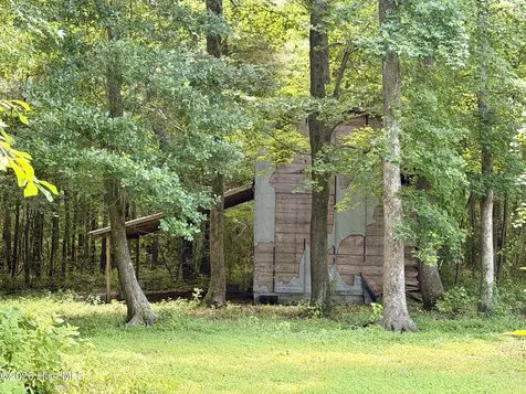 101 Nevil Creek Road Blounts Creek NC 27814