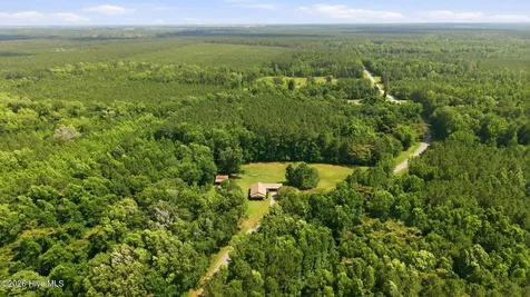 101 Nevil Creek Road Blounts Creek NC 27814