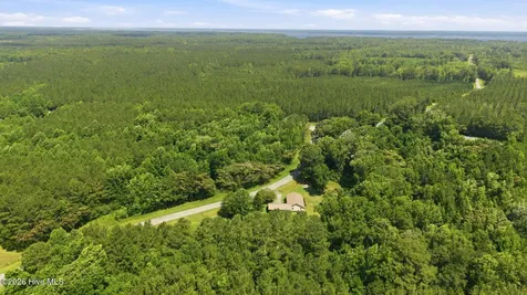101 Nevil Creek Road Blounts Creek NC 27814