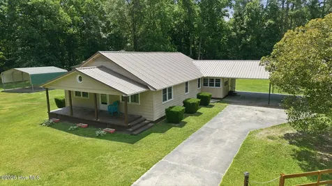 101 Nevil Creek Road Blounts Creek NC 27814