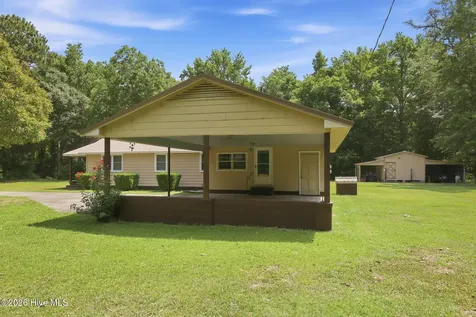 101 Nevil Creek Road Blounts Creek NC 27814