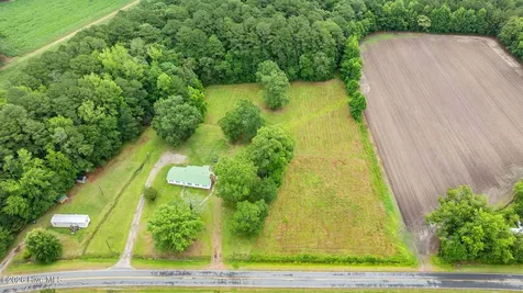 2240 Clay Bottom School Road Chocowinity NC 27817