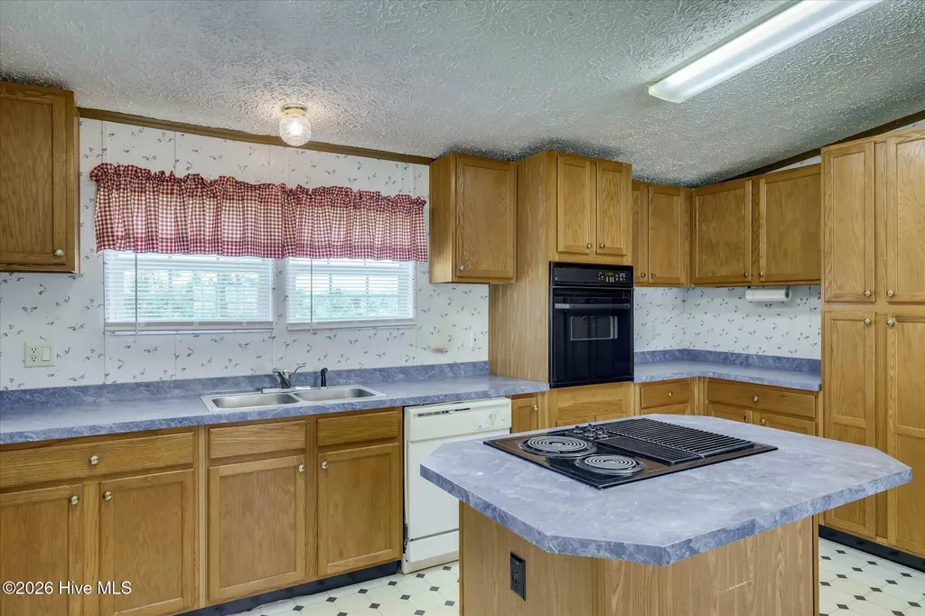 1893 Georgia 171 N Louisville GA 30434