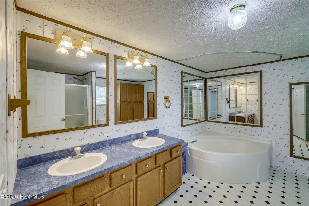 1893 Georgia 171 N Louisville GA 30434