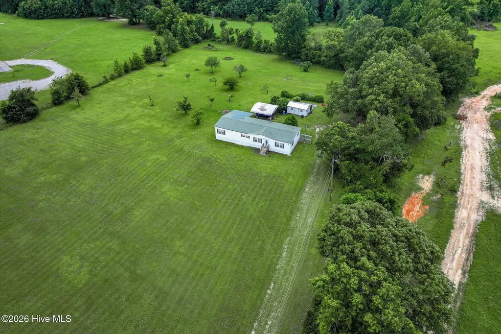1893 Georgia 171 N Louisville GA 30434