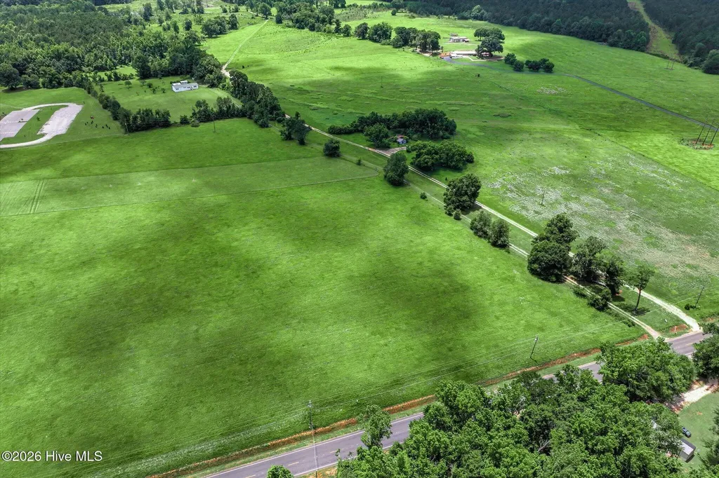 1893 Georgia 171 N Louisville GA 30434