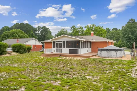 363 Forest Knolls Road Goldsboro NC 27534