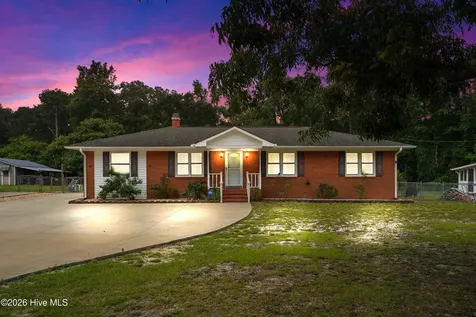 363 Forest Knolls Road Goldsboro NC 27534