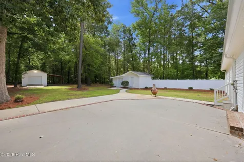 4393 Frog Level Road Winterville NC 28590