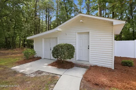4393 Frog Level Road Winterville NC 28590