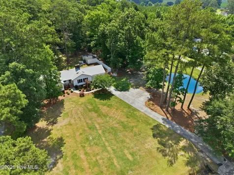 4393 Frog Level Road Winterville NC 28590