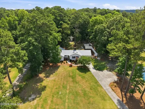 4393 Frog Level Road Winterville NC 28590