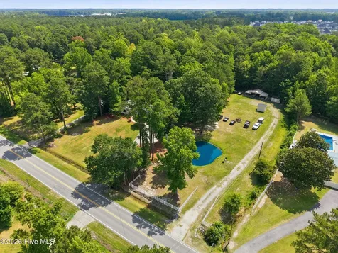 4393 Frog Level Road Winterville NC 28590