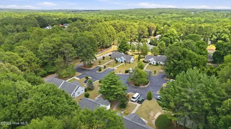 906 Cedar Court Aberdeen NC 28315