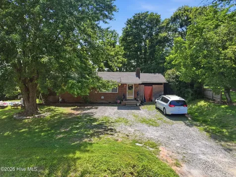 613 Robbinsville Road Andrews NC 28901