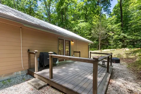 2052 Granny Squirrel Drive Andrews NC 28901